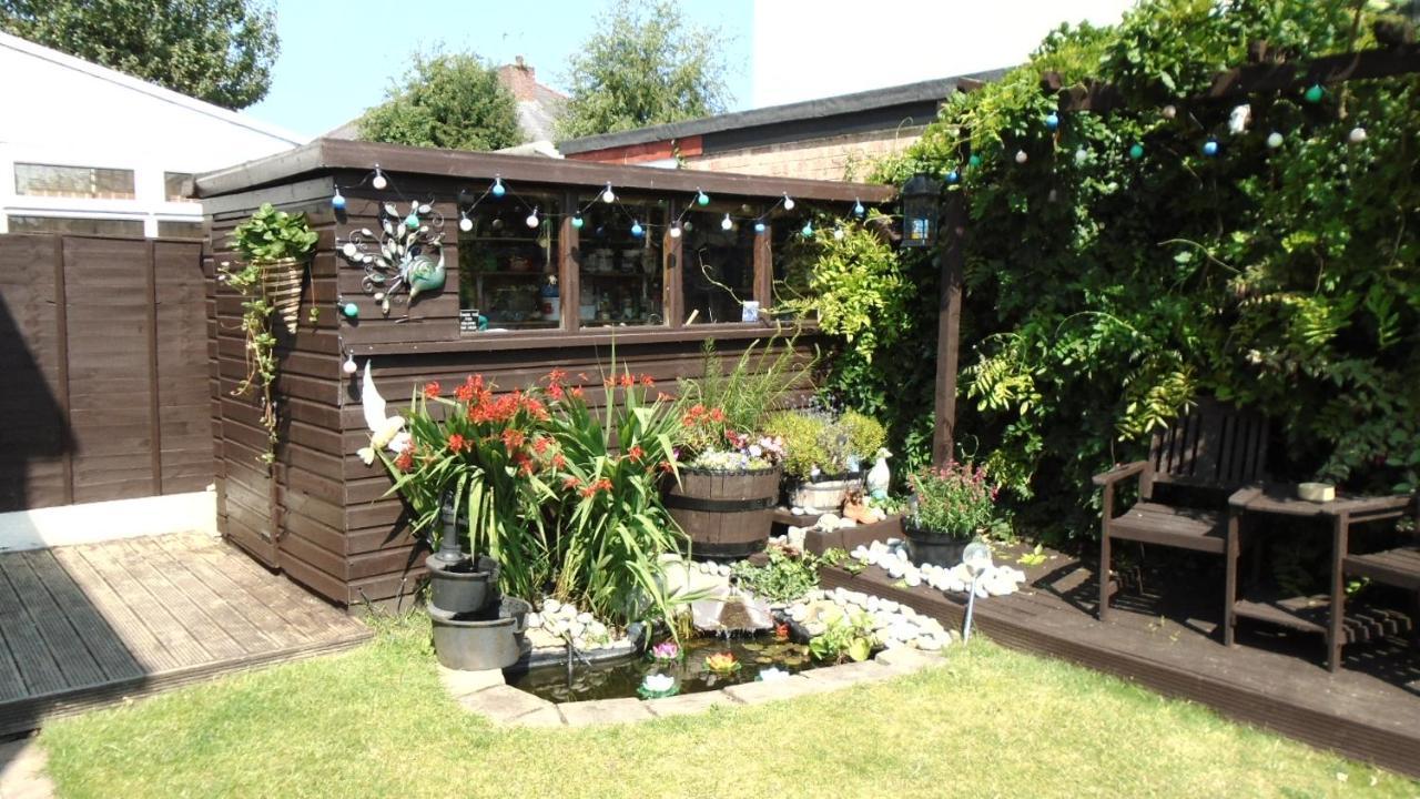 Tea In Liverpool - Private - Quiet - Ground Floor - En-Suite - Walk-In-Shower Екстер'єр фото