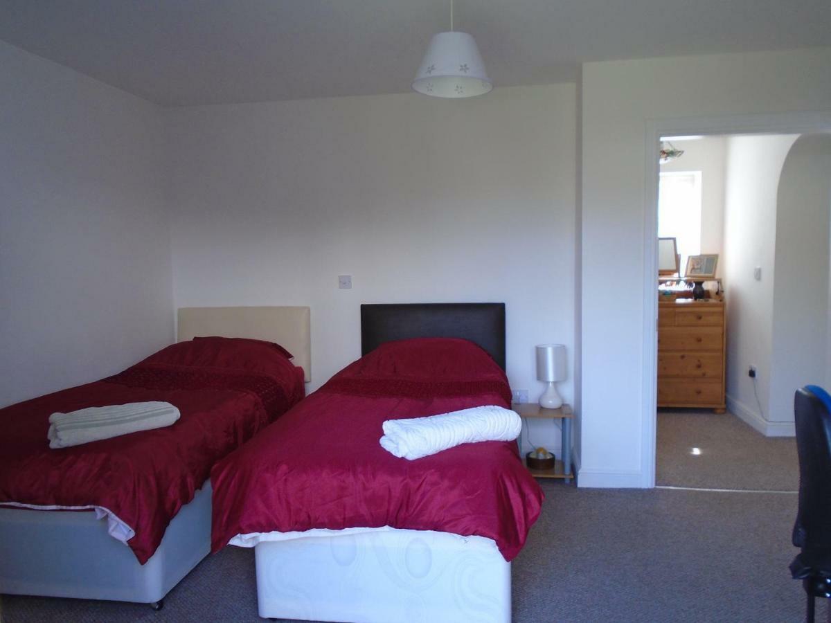 Tea In Liverpool - Private - Quiet - Ground Floor - En-Suite - Walk-In-Shower Екстер'єр фото